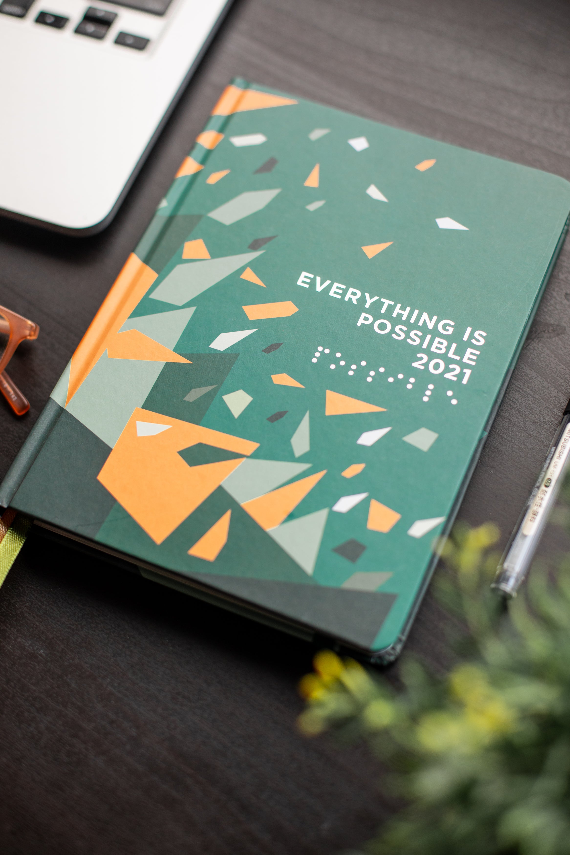 2021 EVERYTHING IS POSSIBLE PLANNER